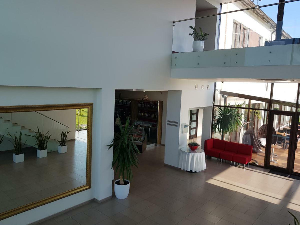 Gasthaus Rezidencija Grizulo Ratai Sasnava Exterior foto